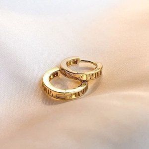 S925 Silver Rome Numeral huggie earrings-Gold SH006